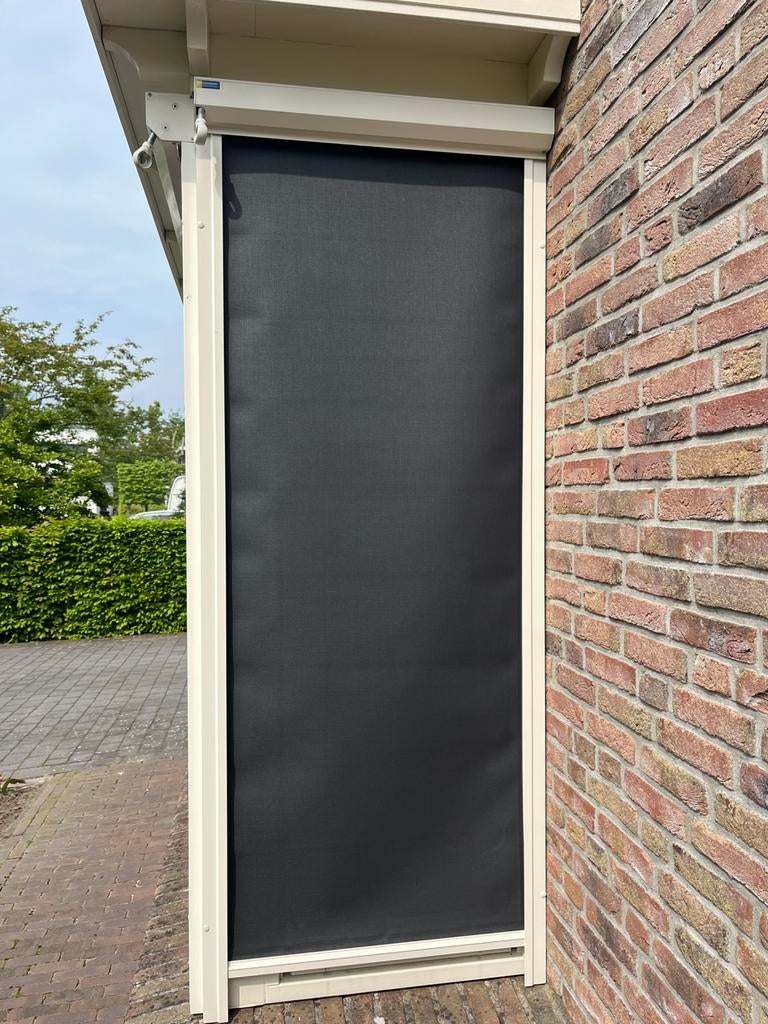 Als nieuw, screen met handbediening 740x1930 BxH, Doe-het-zelf en Verbouw, Rolluiken, Ophalen, Gebruikt, Minder dan 100 cm