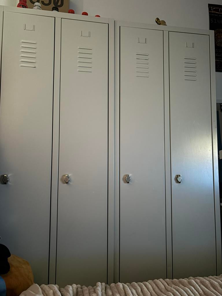 Kleding kast, Ophalen of Verzenden, Zo goed als nieuw