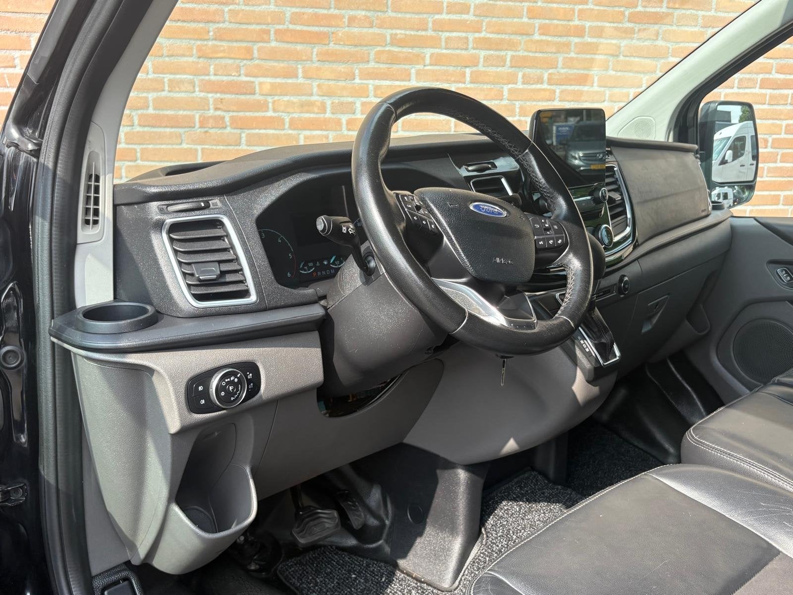 Ford Transit Custom 2.0TDCI 170PK Sport / Automaat / Cruisec, Auto's, Stof, Gebruikt, 4 cilinders, Met garantie (alle)