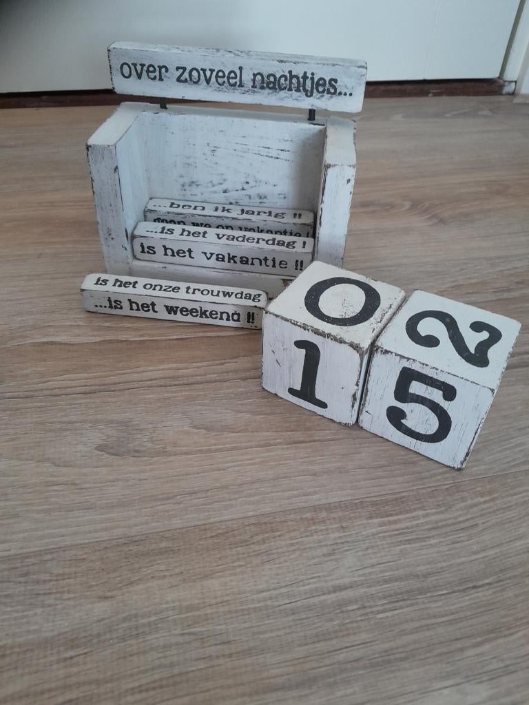 Blok kalender van hout, Ophalen of Verzenden, Nieuw