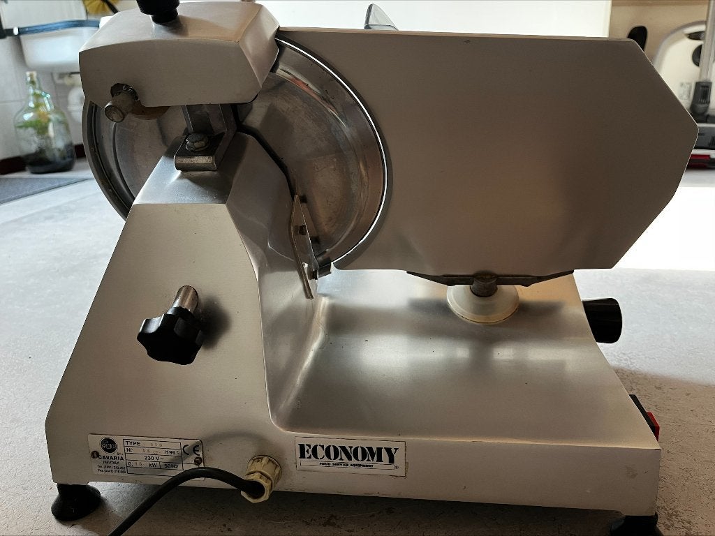 Professionele Vleessnijmachine 25cm FAC - hoge kwaliteit, Huis en Inrichting, Keuken | Keukenbenodigdheden, Ophalen, Gebruikt