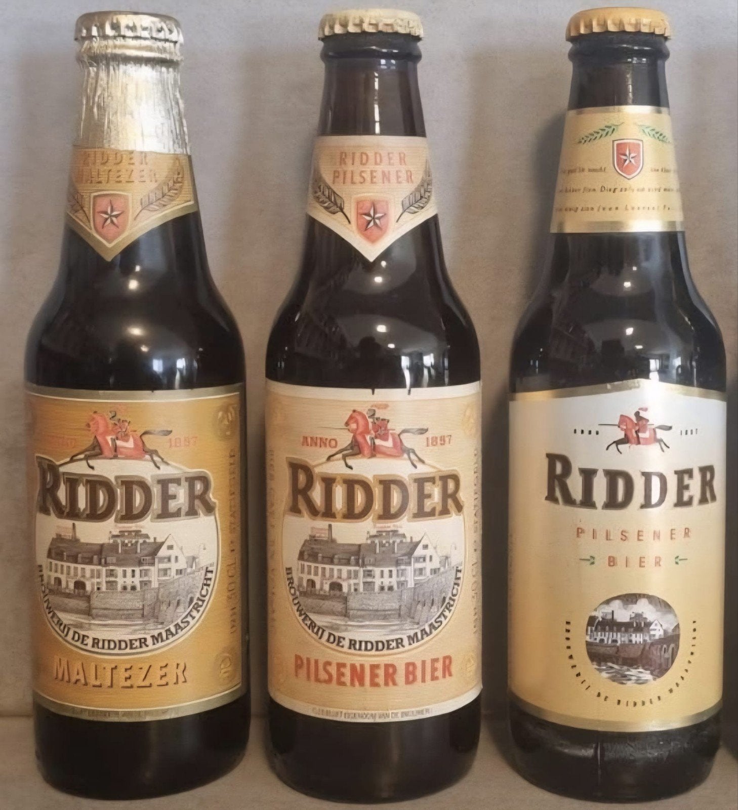 3x De Ridder, Maastricht - Maltezer '88 & Pils '88, '92, Verzamelen, Ophalen of Verzenden, Zo goed als nieuw, Flesje(s), Overige merken