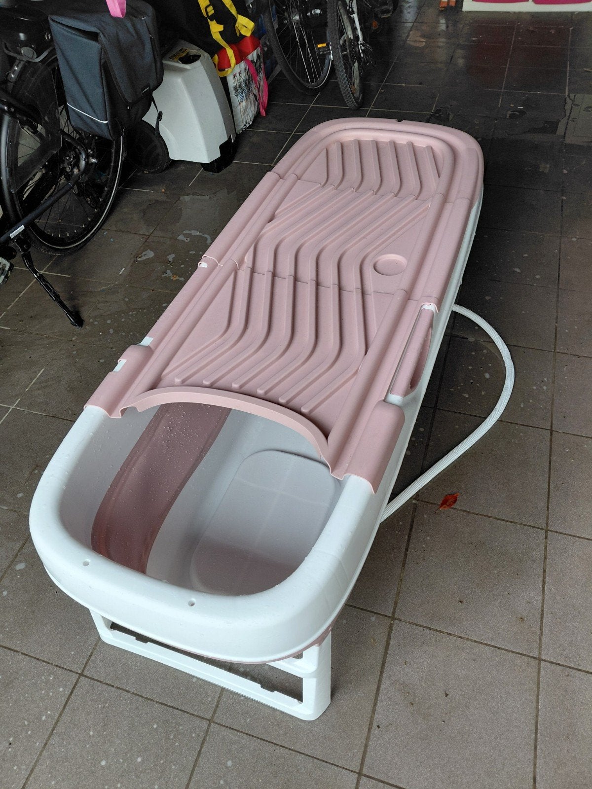 NiteSense Opvouwbaar Bad - Zitbad - Ligbad - Roze, Ophalen, Zo goed als nieuw, Met bad