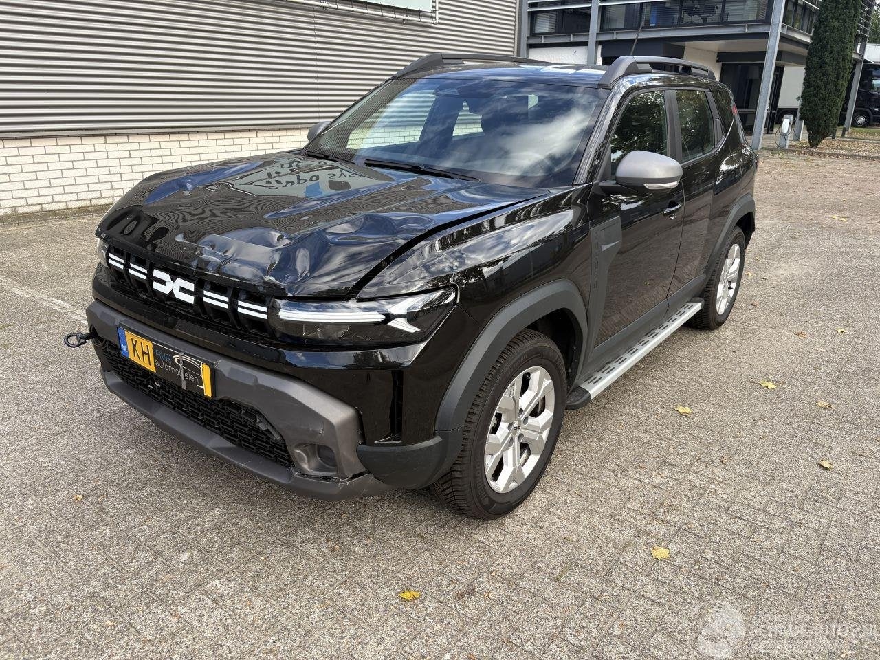 Dacia Duster 1.8 Hybrid AUTOMAAT / NAVI / CRUISE (bj 2026), 1789 cc, Renault Deutschland AG, Zwart, Hybride Elektrisch/Benzine
