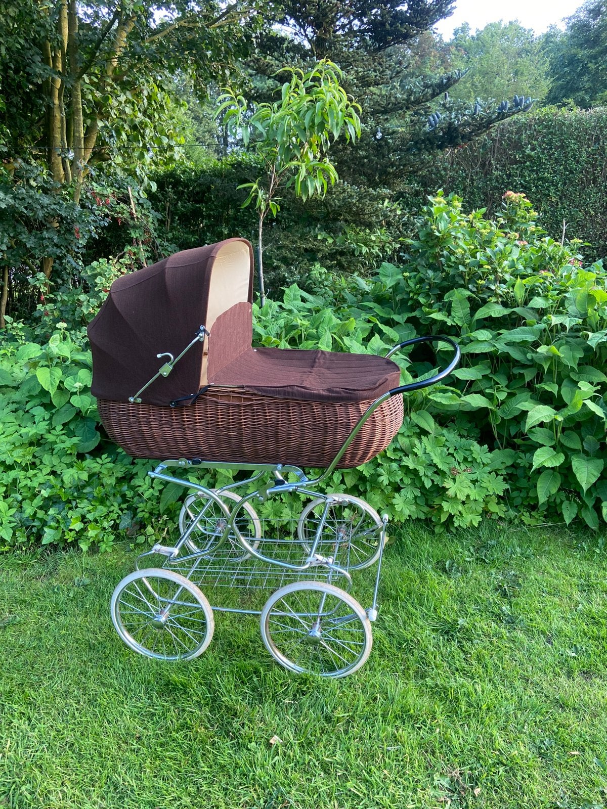 Prachtige Vintage rieten kinderwagen, Ophalen, Zo goed als nieuw, Overige merken