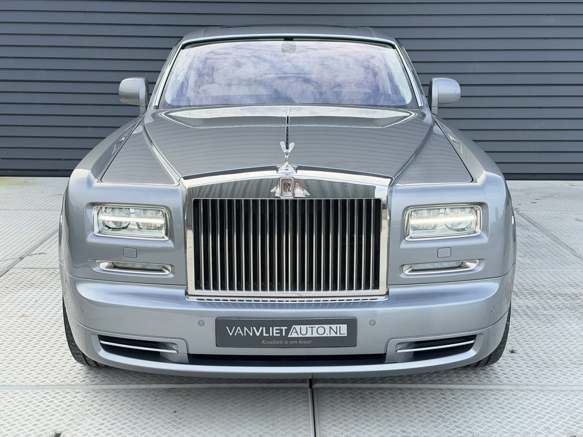 Rolls-Royce Phantom 6.7 V12 | 1e Eigenaar! | NL Auto | Bespo, Auto's, Automaat, Euro 5, Achterwielaandrijving, Beige