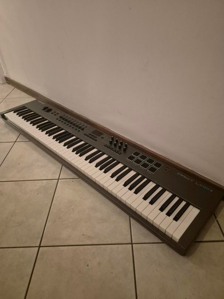 Nektar Impact LX88+ MIDI keyboard, Ophalen of Verzenden, 88 toetsen, Overige merken, Midi-aansluiting