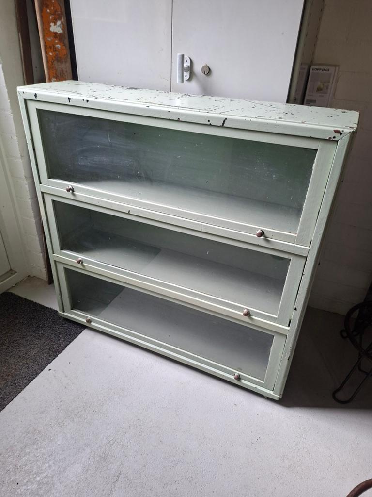 Brocante vitrinekast, Antiek en Kunst, Antiek | Meubels | Kasten, Ophalen