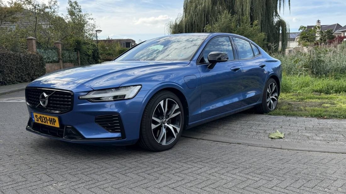 Volvo S60 - 2.0 Recharge T8 AWD R-Design, Automaat, Gebruikt, 4 cilinders, 1969 cc