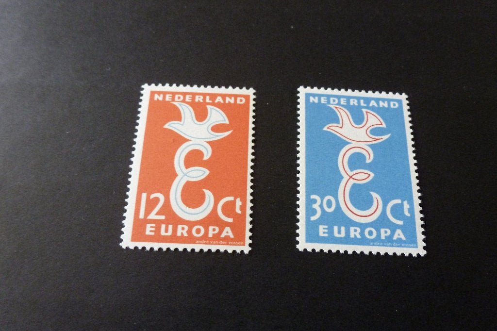 2 x Euro Cept 12 en 30 cent 1958 postfris (p 44, Postzegels en Munten, Postzegels | Nederland, Ophalen of Verzenden, Na 1940, Postfris