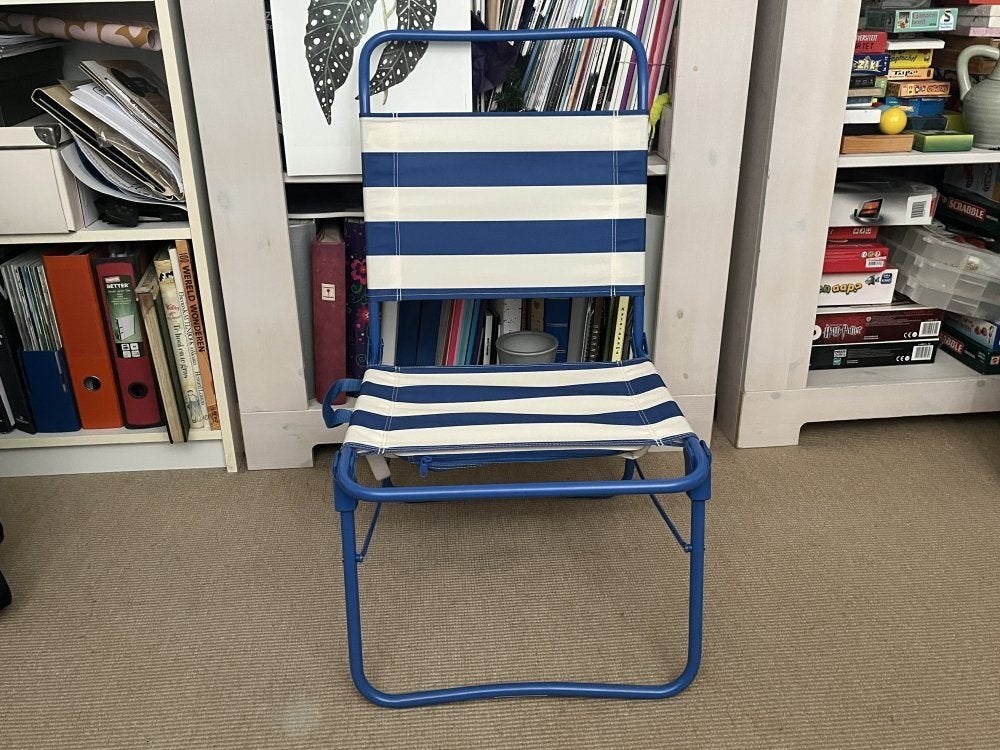 IKEA STRANDÖN strand of camping stoel | blauw / wit, Caravans en Kamperen, Ophalen, Gebruikt, Campingstoel