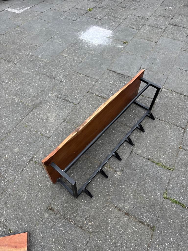 Kapstok van acaciahout met metalen frame, Gebruikt, Minder dan 100 cm, Hout, Ophalen