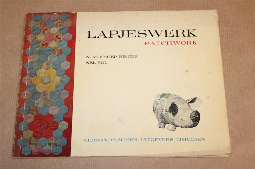 Lapjeswerk Patchwork — Vintage Handwerkboek 1967, Ophalen of Verzenden, Gelezen, Overige onderwerpen