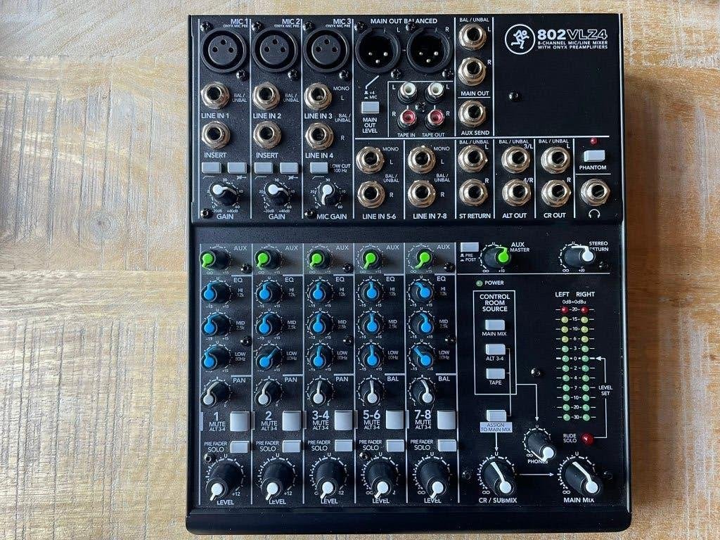 Mackie 802VLZ4 mixer, Ophalen of Verzenden, Zo goed als nieuw, 5 tot 10 kanalen, Microfooningang