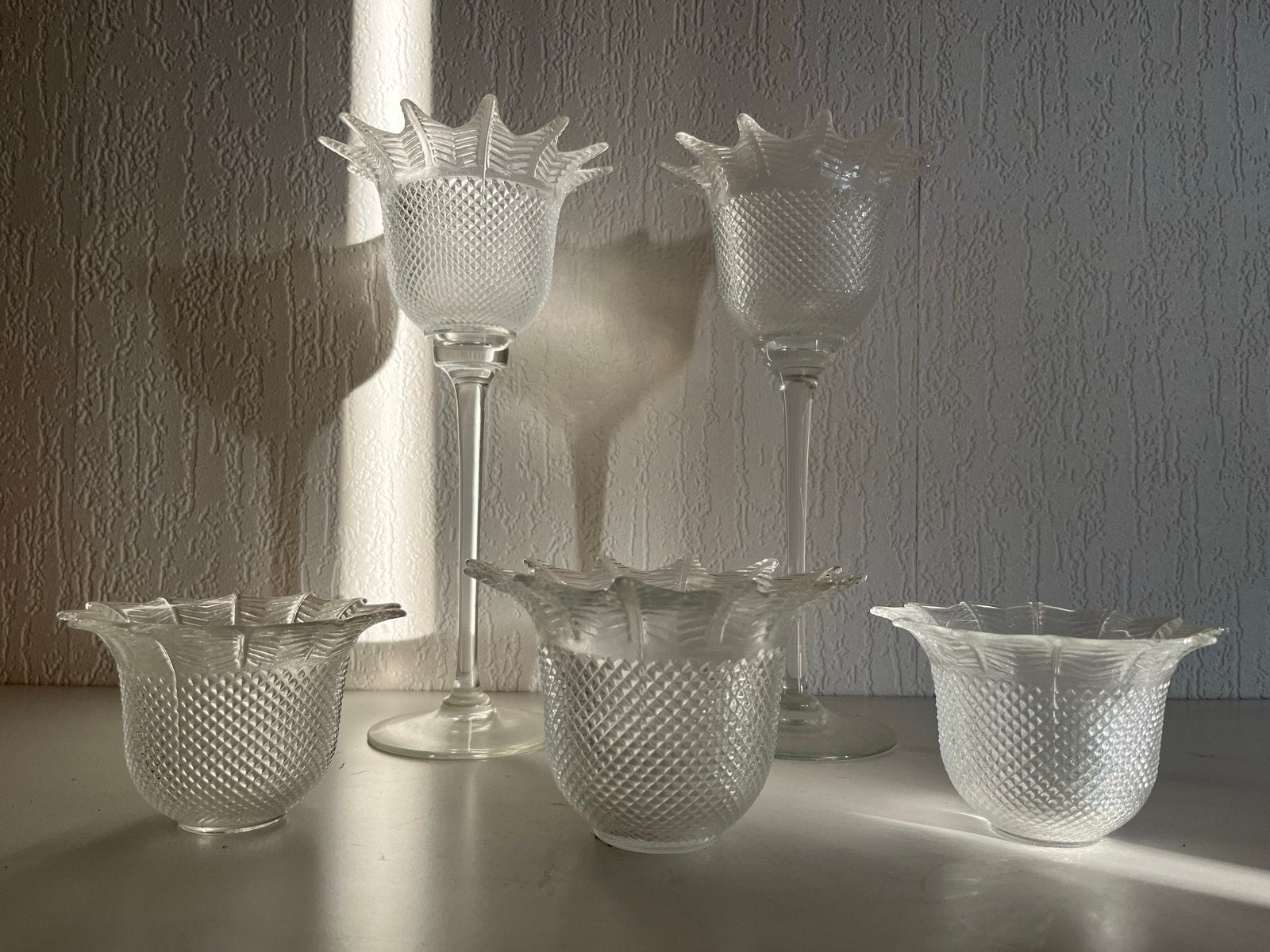 Set van 5 bewerkte glazen kandelaars/windlichten, Ophalen, Glas