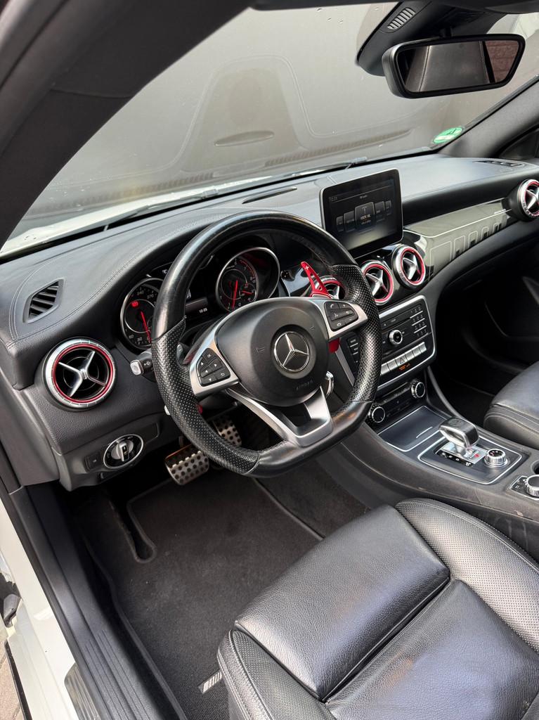 Mercedes-Benz CLA-klasse Shooting Brake AMG 45 4MATIC|Panora, Auto's, Mercedes-Benz, Automaat, CLA, Gebruikt, 4 cilinders