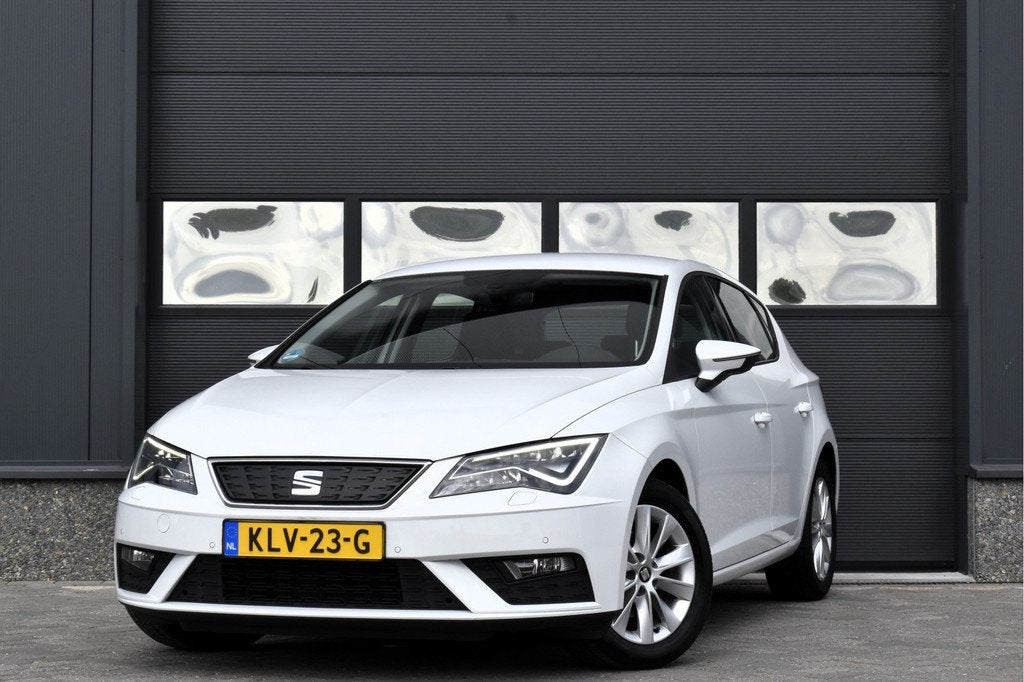 SEAT Leon 1.0 EcoTSI Style Business Intense Carplay - Beats, Stof, Gebruikt, Leon, Wit