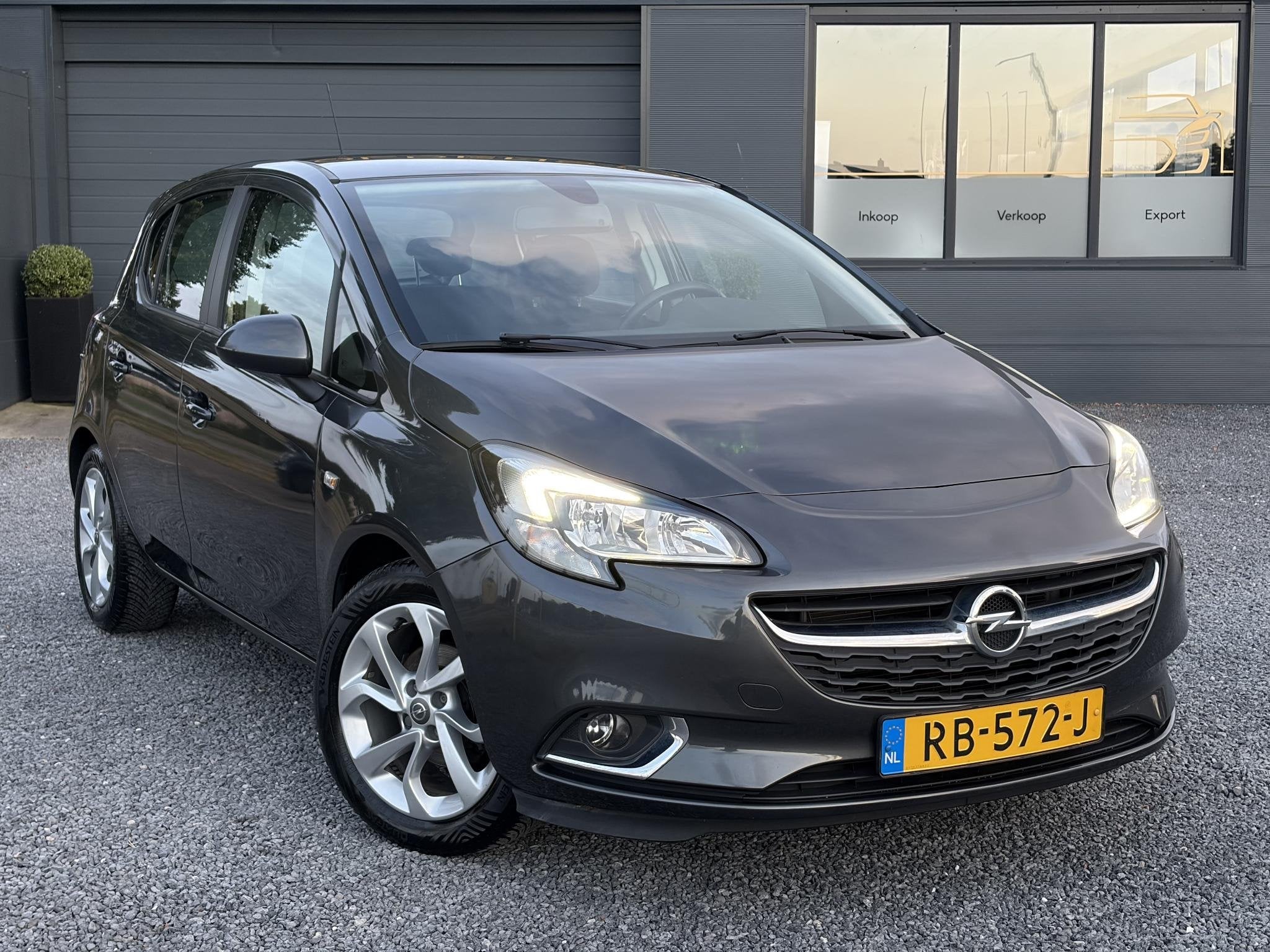 Opel Corsa 1.4 Online Edition 2e Eigenaar l Navi l Carplay l, Voorwielaandrijving, Gebruikt, 4 cilinders, 49 €/maand