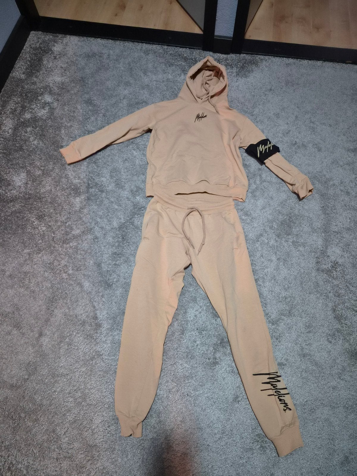 2 leuke Malelions pakken maat 146, Ophalen of Verzenden, Jongen, Broek