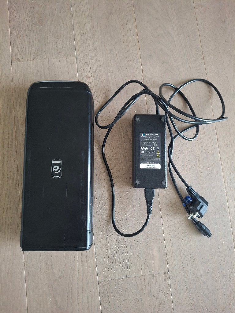 Batavus E motion accu + lader, Gebruikt