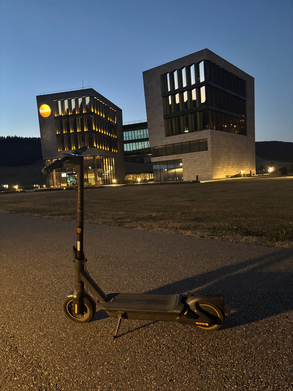 Ninebot g2 max, Ophalen, Gebruikt, 50 km per accu of meer, Overige merken