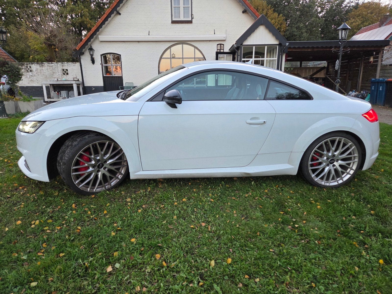 Audi TT 2.0 Tfsi TTS Coupe Quattro S-tr 2015 Wit, 4 cilinders, 1984 cc, 4 stoelen, Wit