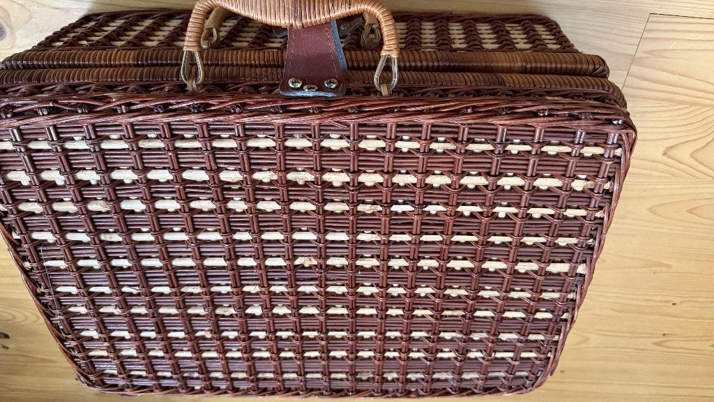 Vintage picknickmand met inhoud, Hobby en Vrije tijd, Picknickmanden, Ophalen, Nieuw