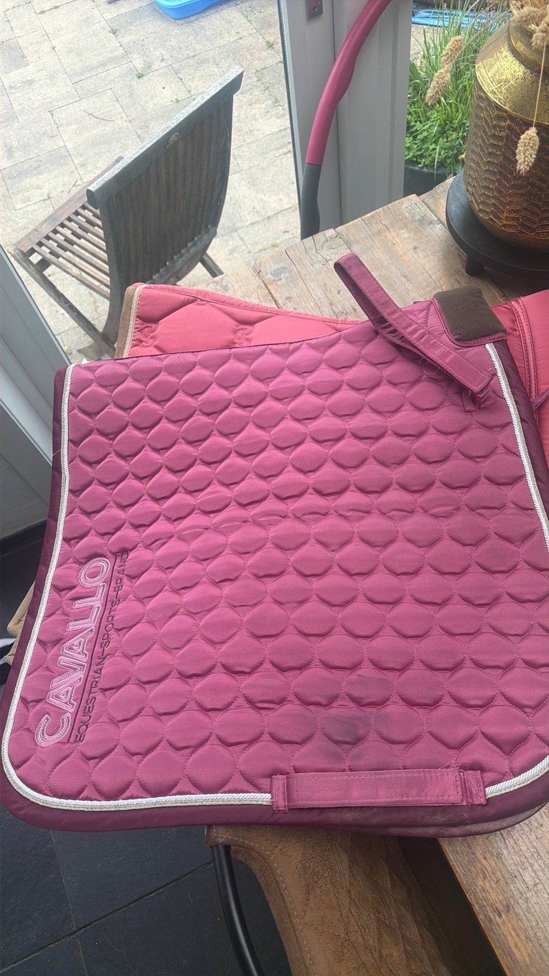 Roze/paars dressuur dekje Cavallo, Ophalen, Zo goed als nieuw