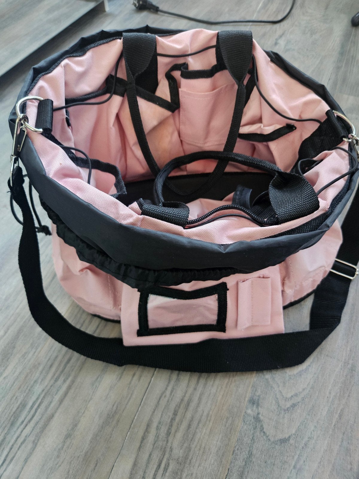paarden verzorgtas rose, Ophalen