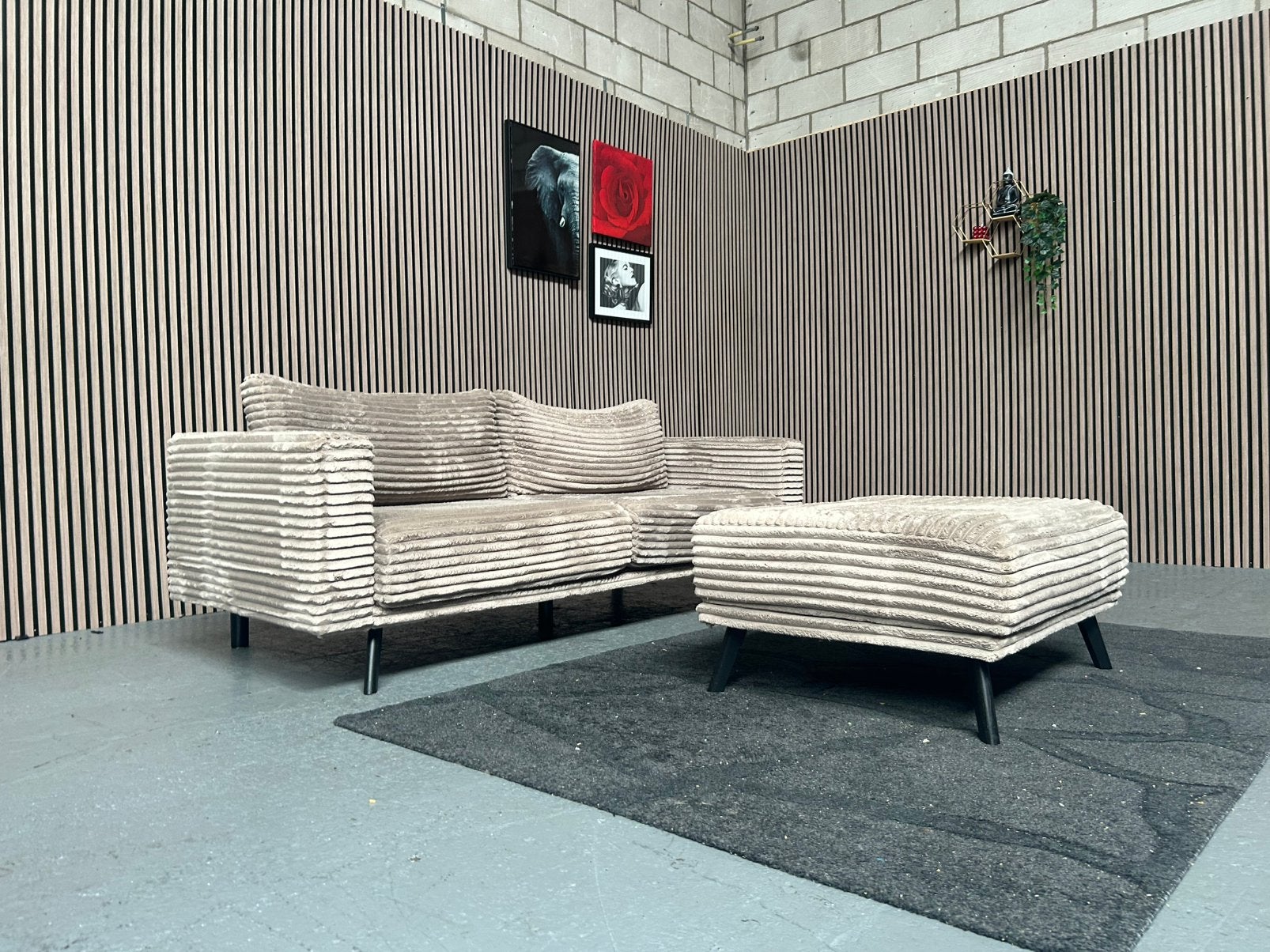 GRATIS LEVERING Ribstof Bank + Poef Grijs 210X86 GEREINIGD, Huis en Inrichting, Banken | Bankstellen, Tweepersoons, 75 tot 100 cm