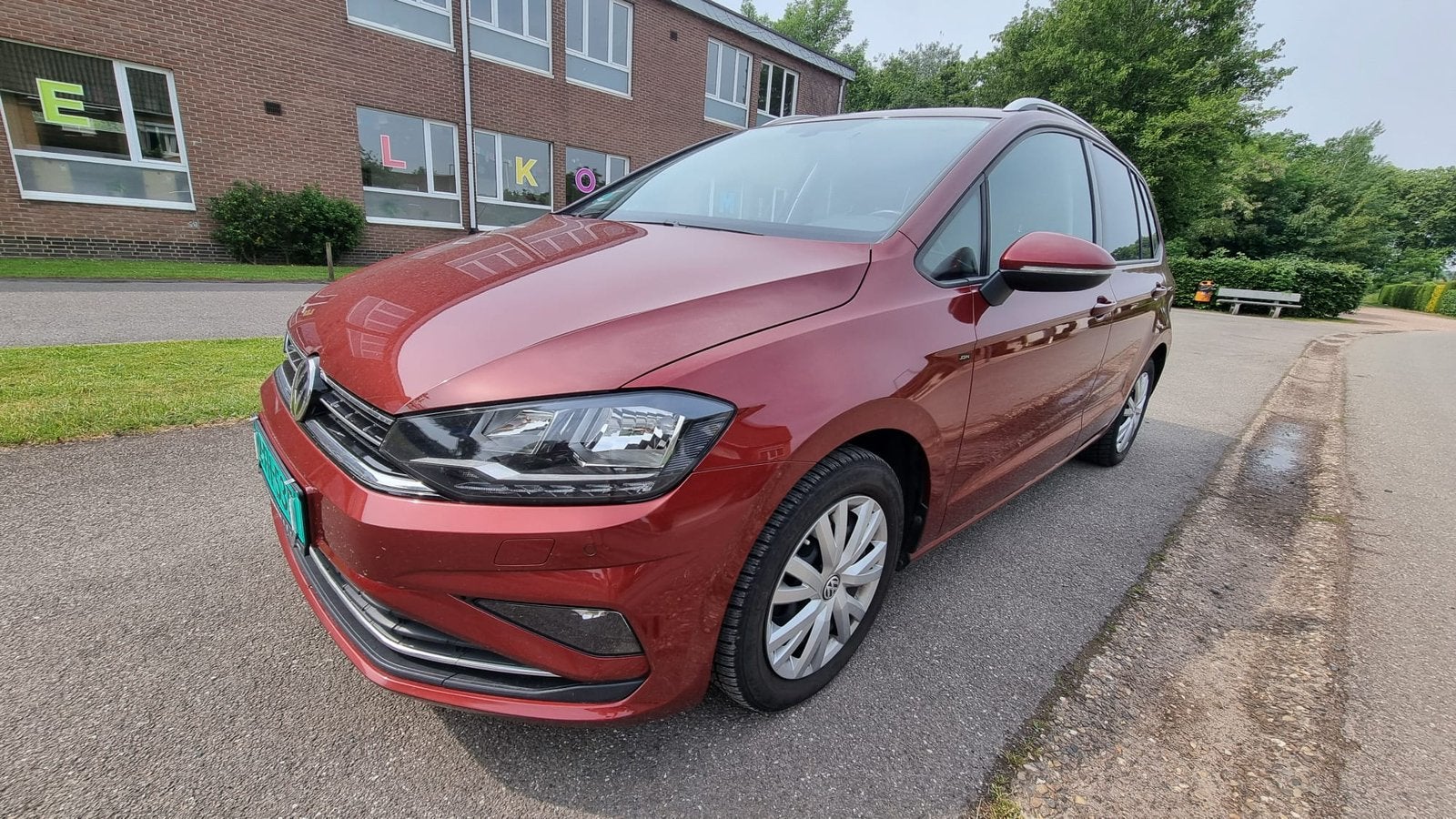 Vw golf sportvan 09/11/2018 85kw km 146000, Voorwielaandrijving, Stof, Golf Sportsvan, Handgeschakeld
