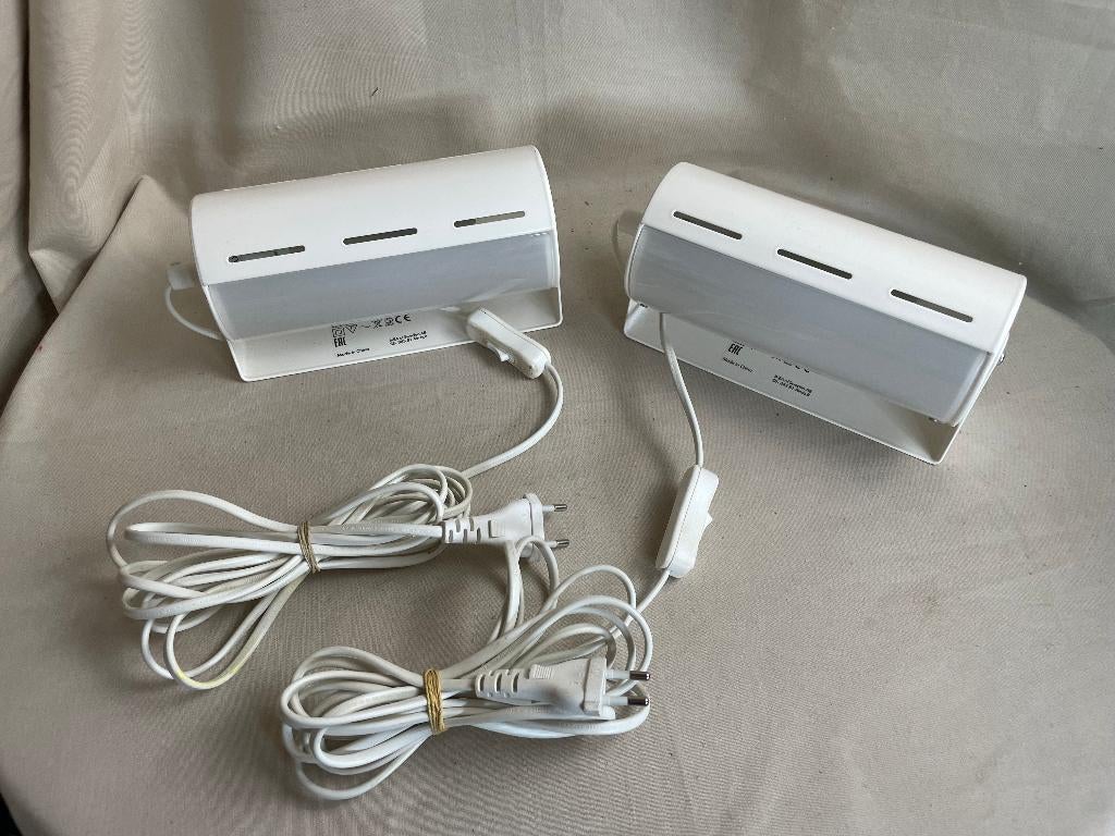 2 wit metalen wandlampjes leeslampjes Smyg van Ikea, Ophalen of Verzenden, Gebruikt, Metaal, Jaren 80-90