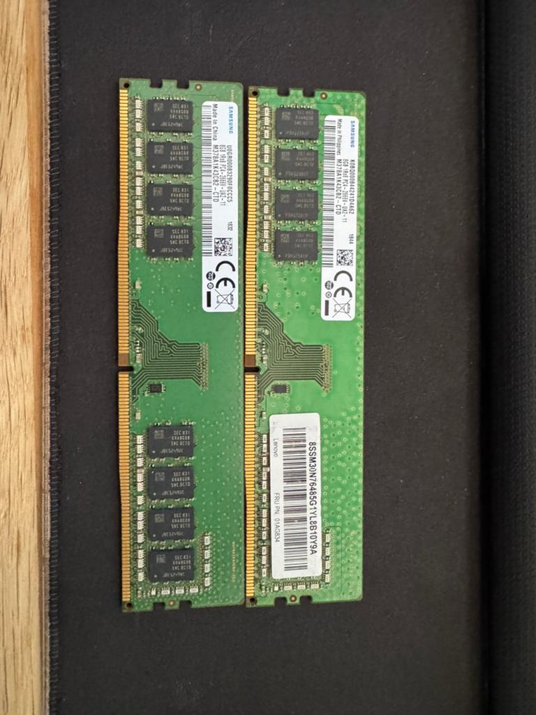 2X 8GB Samsung DDR4 ram geheugen, Computers en Software, RAM geheugen, DDR4, Ophalen of Verzenden, Zo goed als nieuw, Desktop