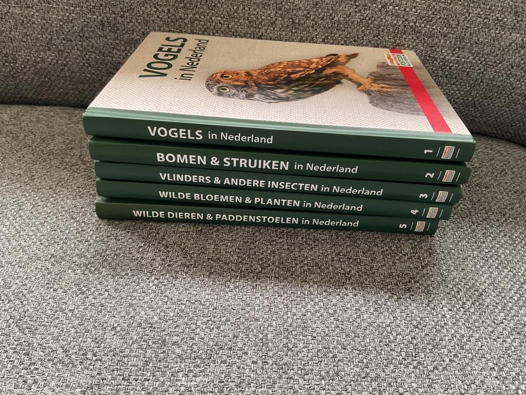 5 delen uit de natuurreeks van de Nationale Postcodeloterij, Ophalen of Verzenden, Nieuw, Natuur algemeen