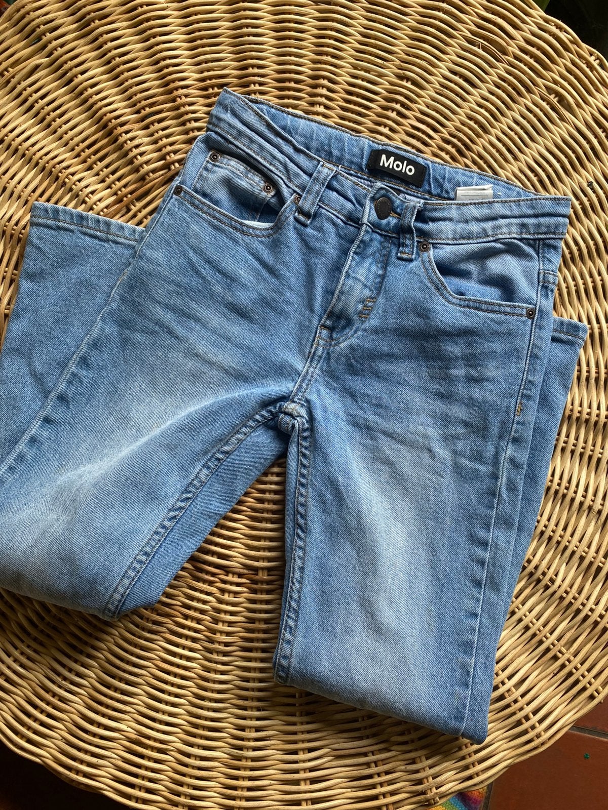 Leuke spijkerbtoek MOLO mt 140, Verzenden, Gebruikt, Jongen of Meisje, Broek