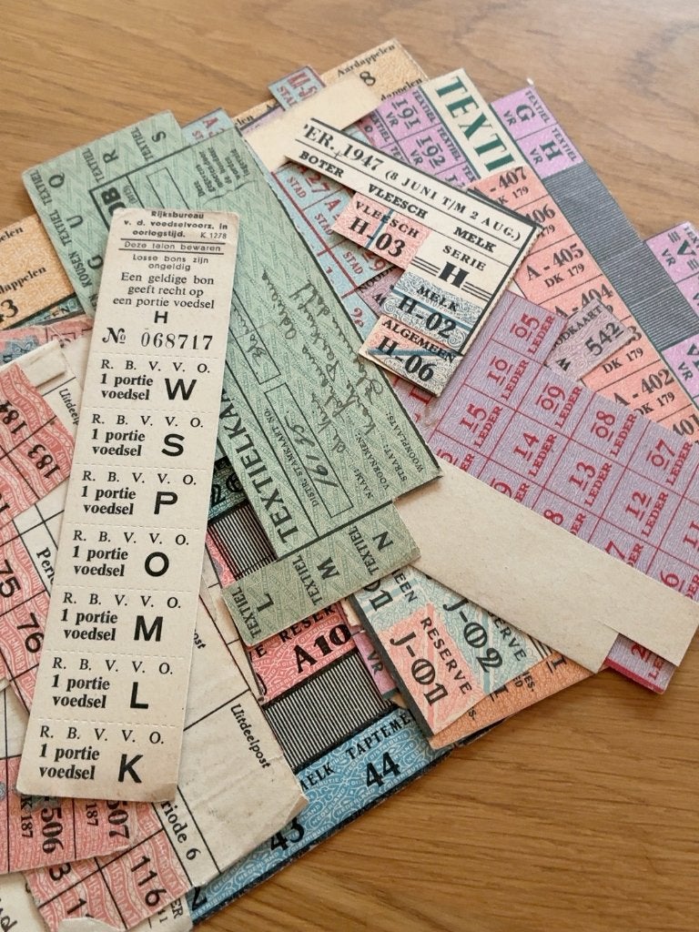 WOII distributiebonnen + stamkaart 1939 grote partij, Verzamelen, Verzenden, Overige soorten, Nederland, Overige typen