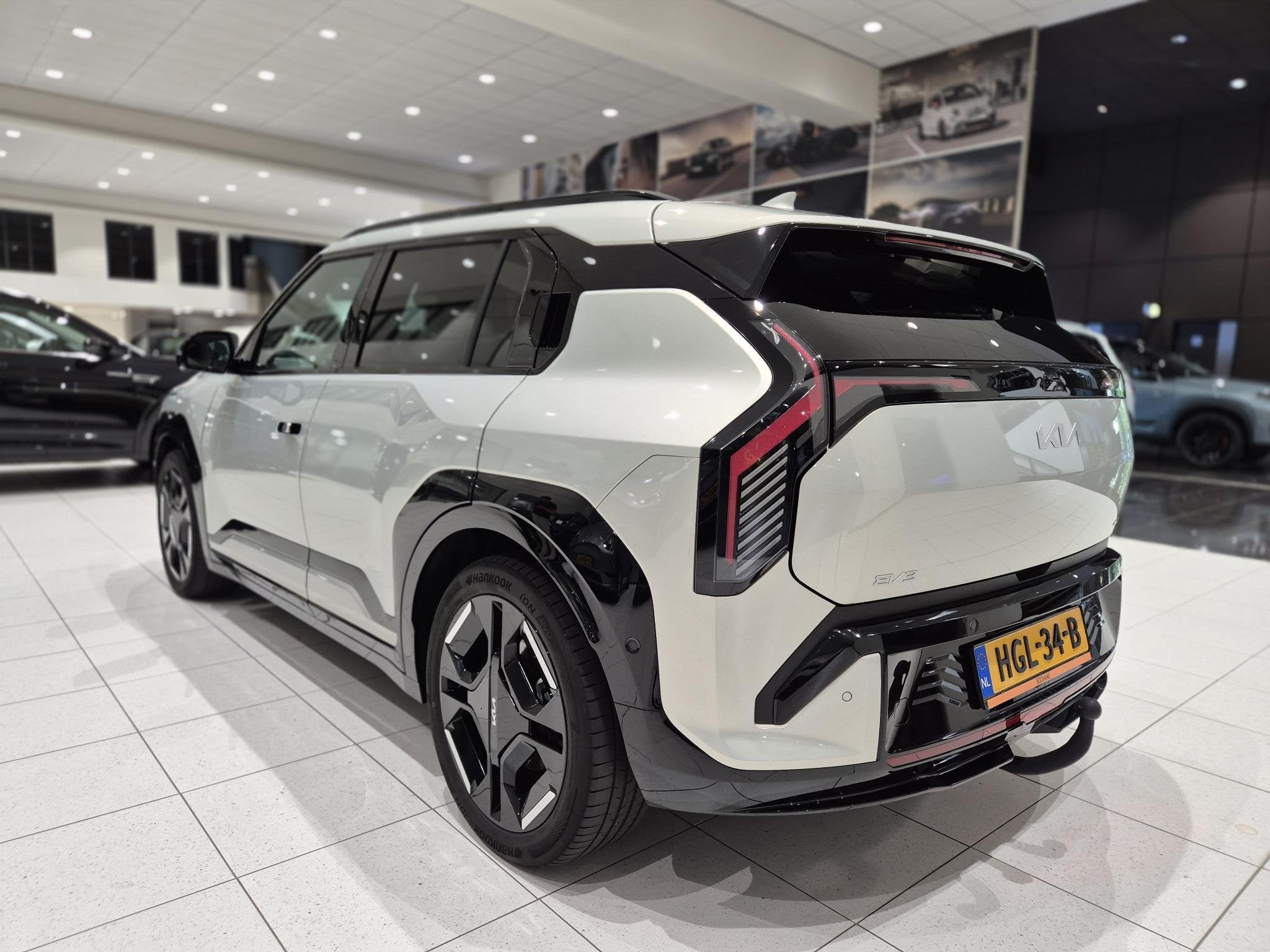 Kia EV3 GT-PlusLine 81.4 kWh Binnenkort verwacht | Panoramad, Auto's, Origineel Nederlands, 204 pk, 1000 kg, SUV of Terreinwagen