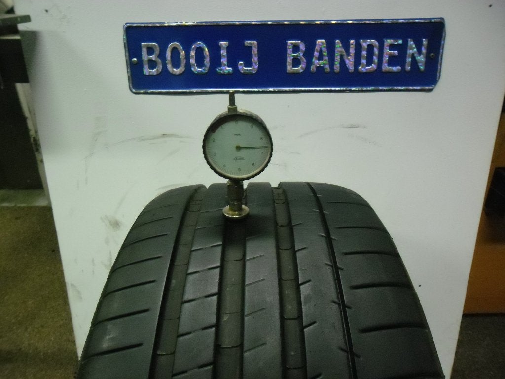 235 35 20 demobanden michelin pilot sport 4 met 7,4 mm prof., Banden en Velgen, Ophalen of Verzenden, 235 mm, 20 inch