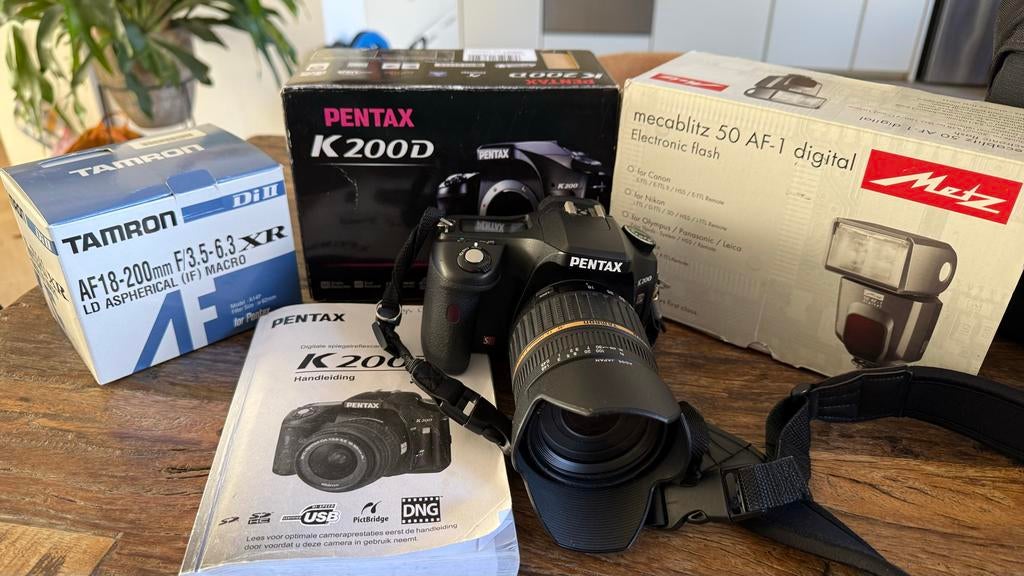 Pentax K200D DSLR met Tamron lens en Metz flitser, Gebruikt, Spiegelreflex, Ophalen of Verzenden, Pentax