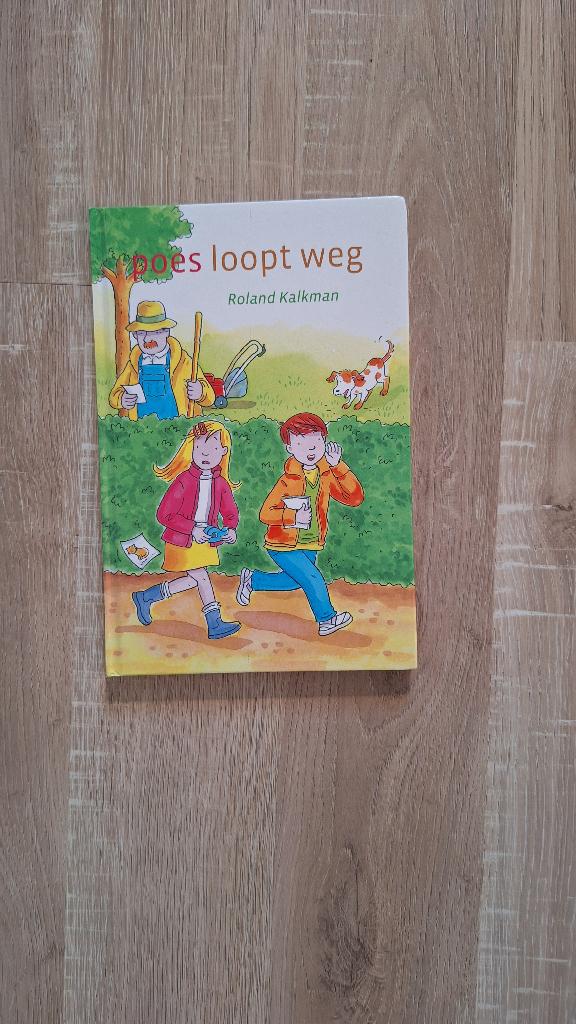 poes loopt weg boek, Ophalen of Verzenden, Zo goed als nieuw, Roland Kalkman, Fictie algemeen