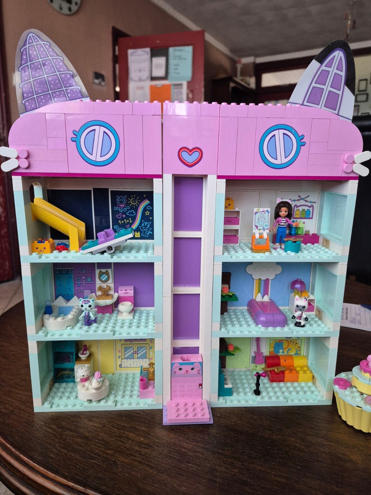 gaby' poppenhuis en bakkerij lego, Ophalen, Gebruikt, Poppenhuis