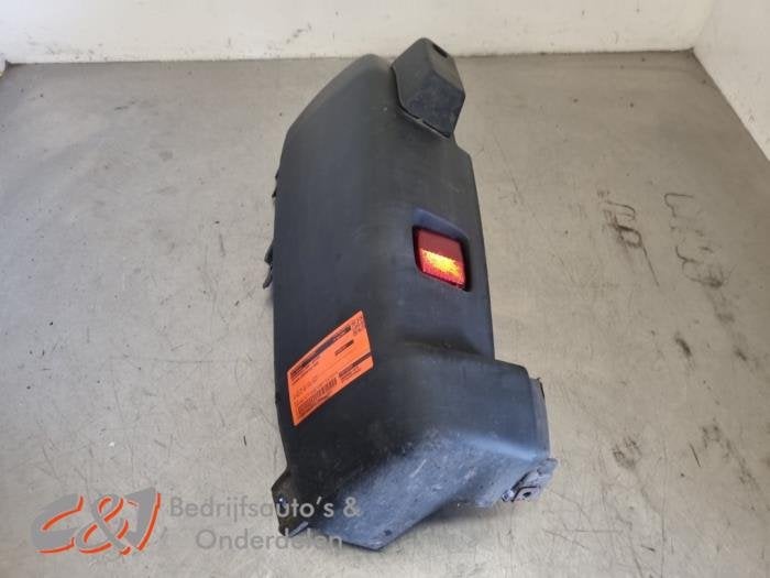 Bumperhoek links-achter van een Citroen Jumper