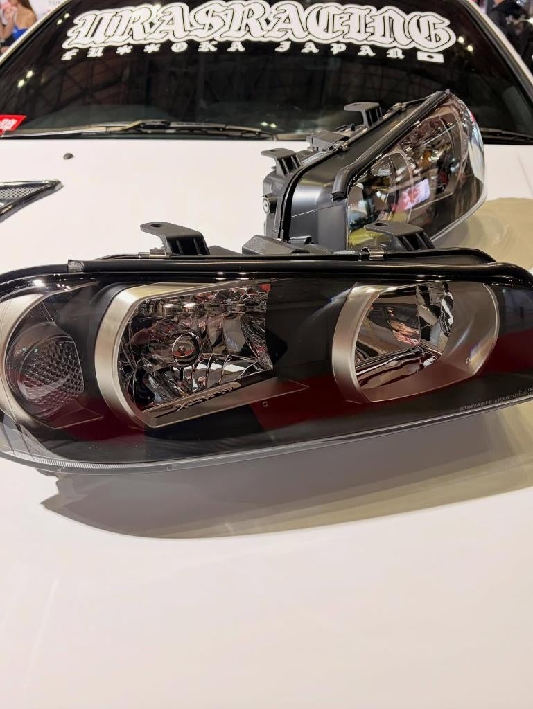 Uras led koplampen set - Nissan Skyline R34 GTT GTR GT-R, Ophalen of Verzenden