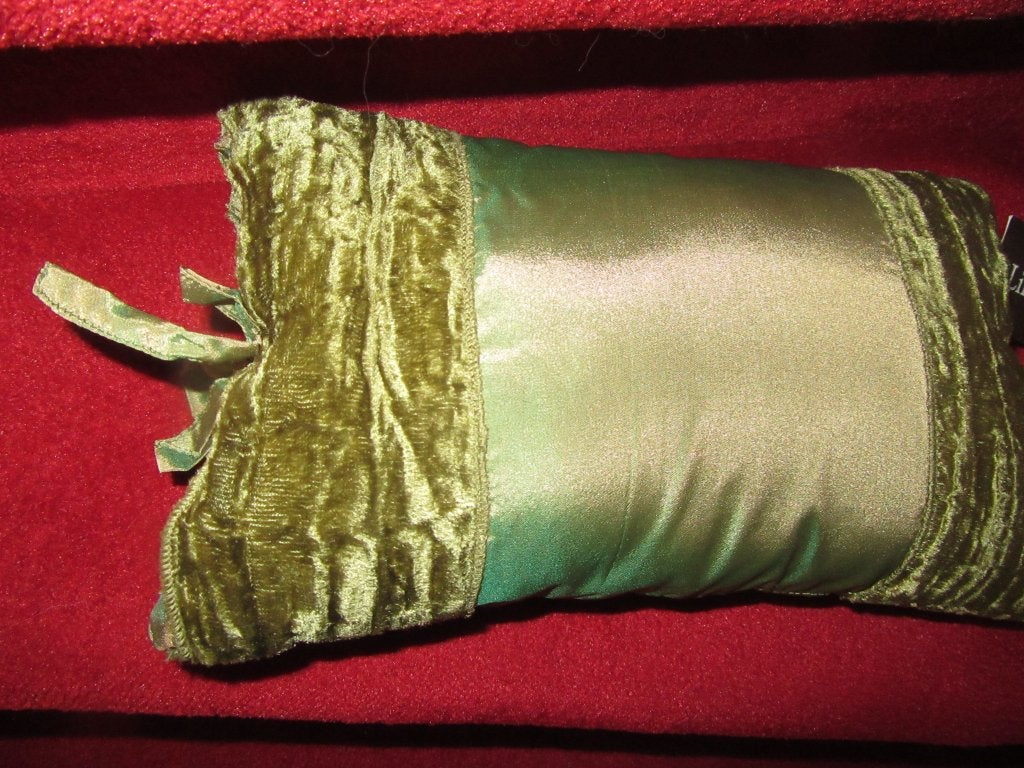 Leuk Klein Groen SIERKUSSENTJE Nieuw van Linen & More 32X19, Overige merken, Nieuw, Ophalen of Verzenden, Inclusief binnenkussen