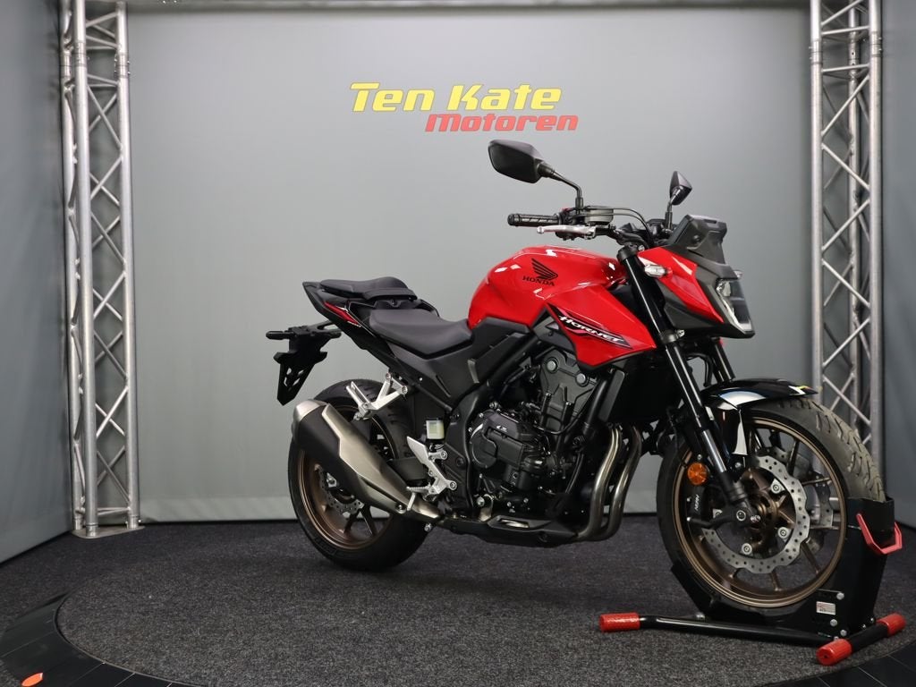 Honda CB 500 Hornet E-Clutch, Bedrijf, Traction Control, 471 cc, 12 t/m 35 kW