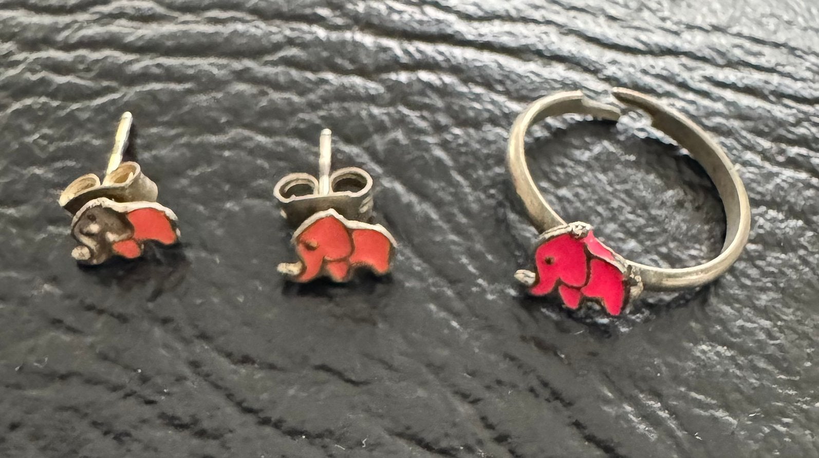 Oude kindersieraden oorbellen + ring roze olifant, Overige materialen, Gebruikt, Ophalen of Verzenden, Roze