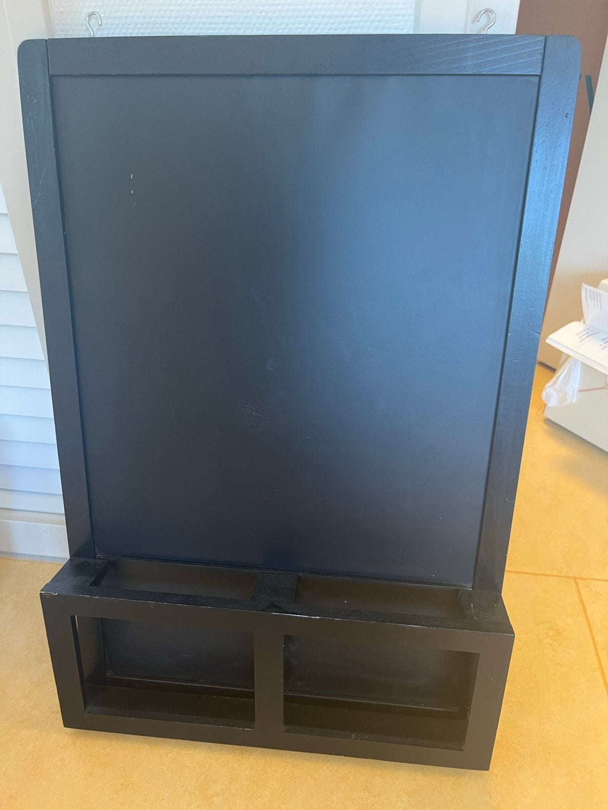 IKEA LUNS Zwart Schoolbord met Opbergvakken, Ophalen, Hout, Modern, Gebruikt