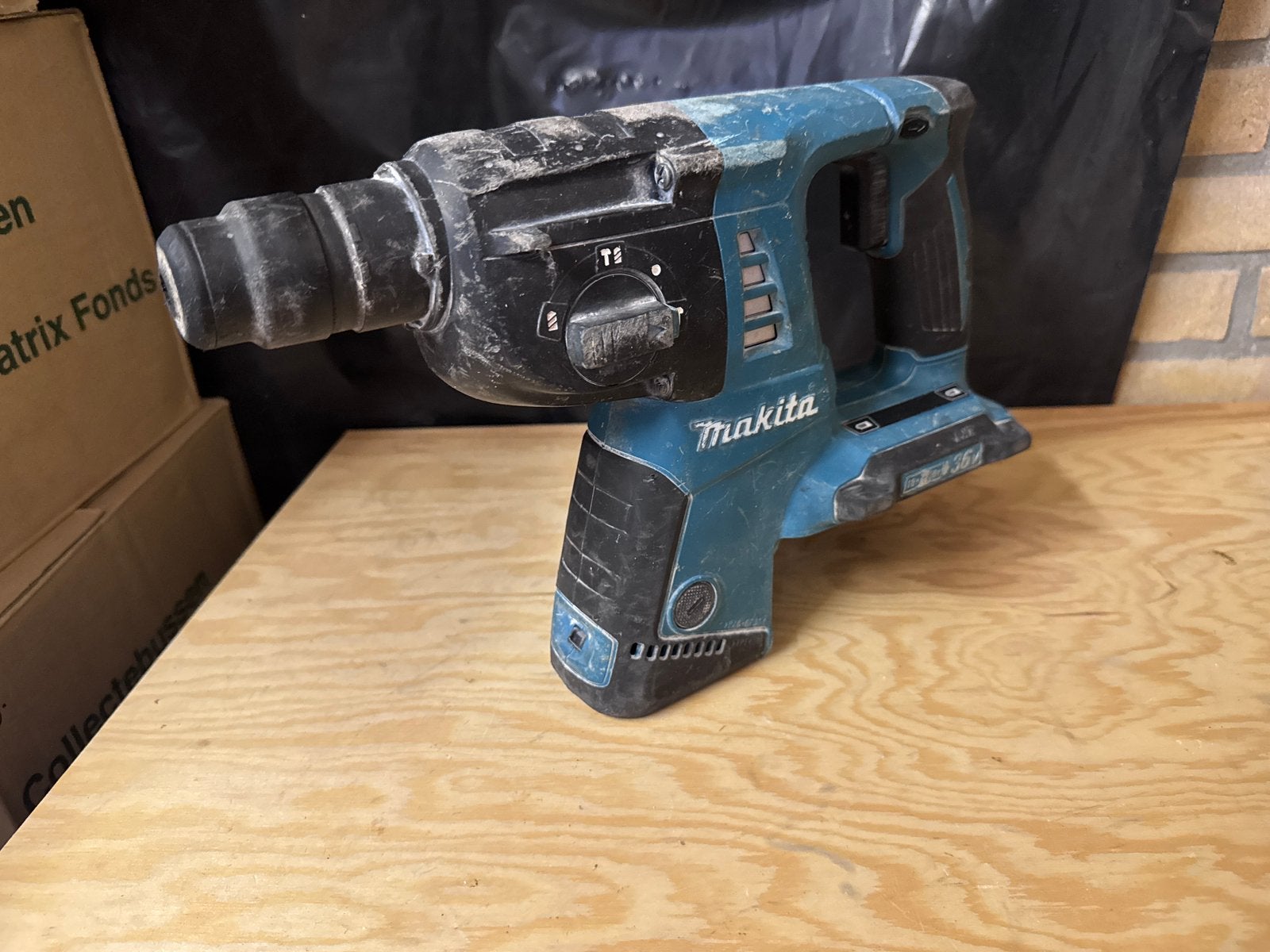 DHR263 makita 2x 18v, 36v boorhamer, Ophalen of Verzenden, Gebruikt