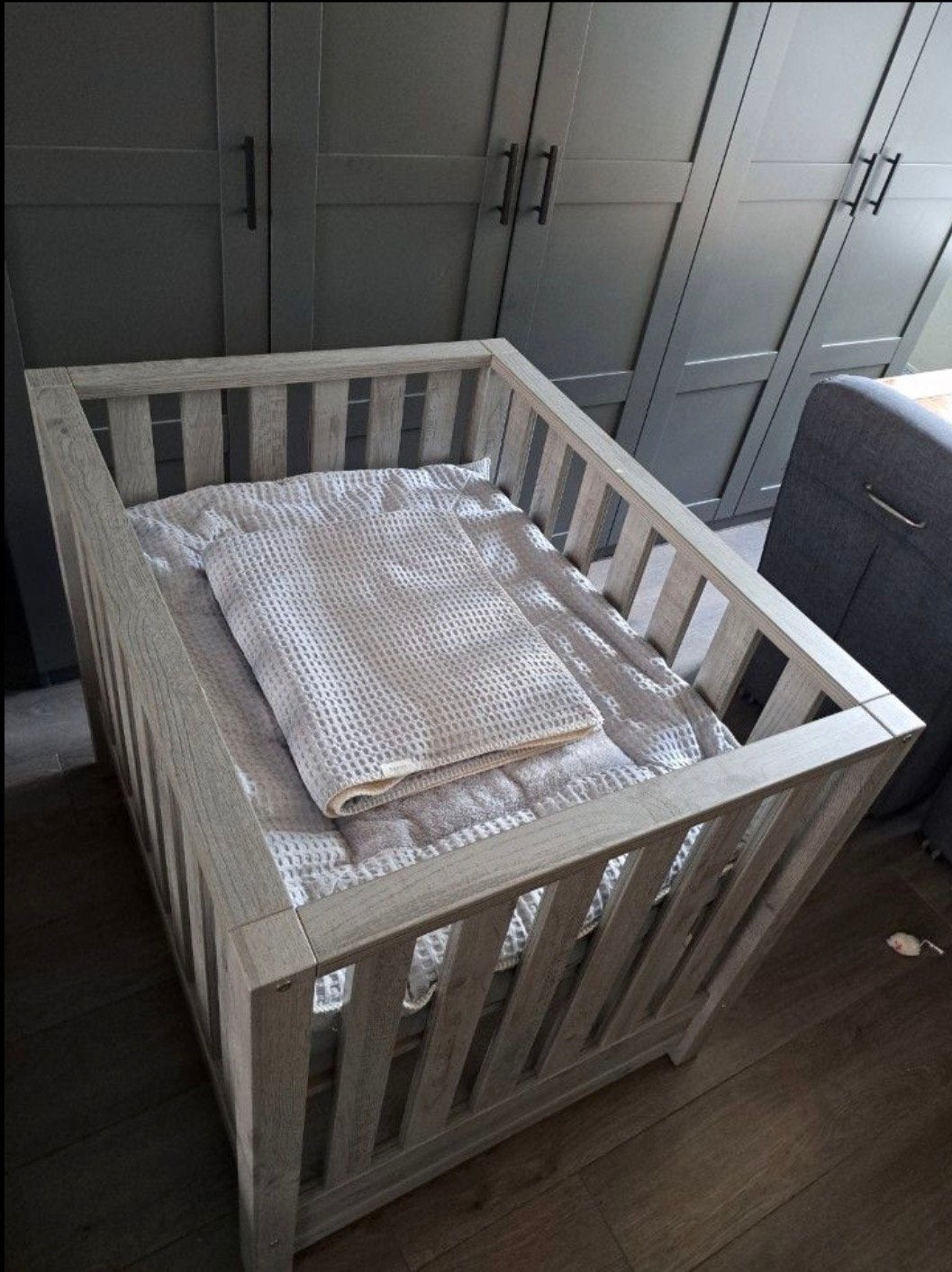 Baby box, Ophalen, Zo goed als nieuw, Vierkant, In hoogte verstelbaar