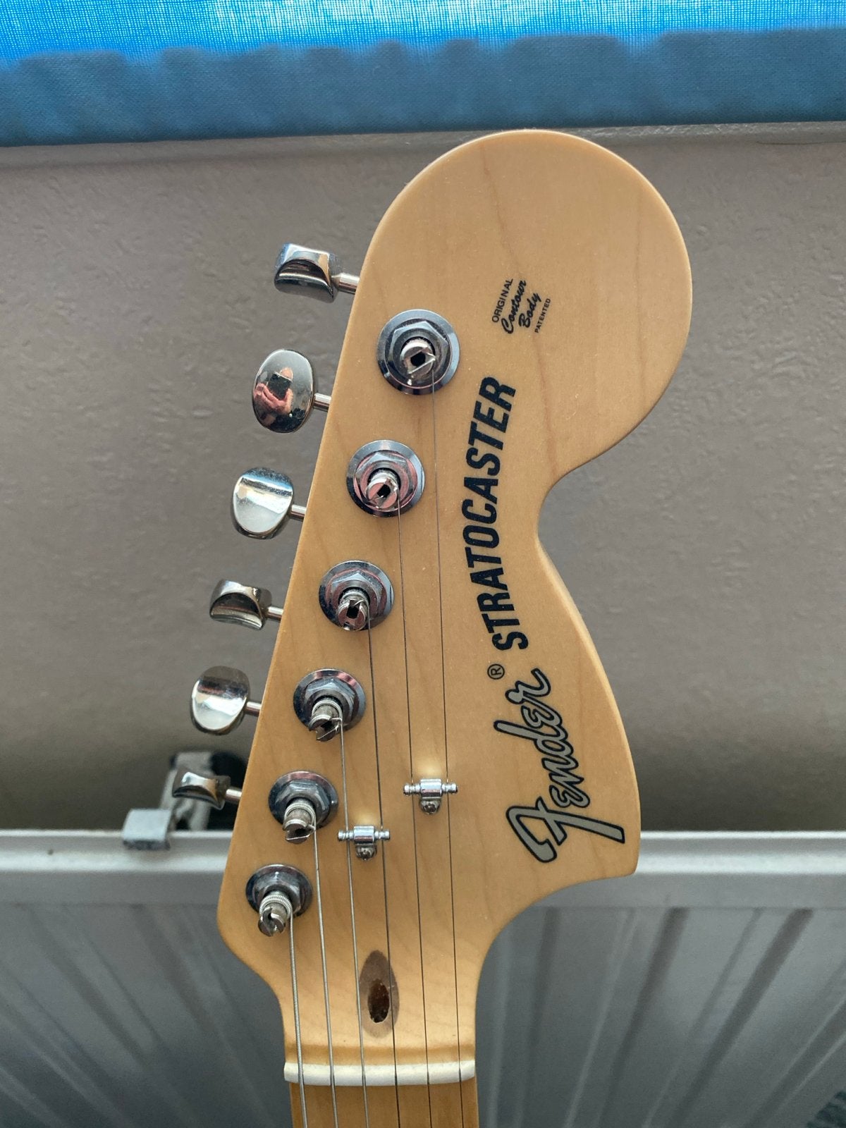 Fender American Stratocaster - Zwart, Esdoorn toets, Muziek en Instrumenten, Snaarinstrumenten | Gitaren | Elektrisch, Ophalen
